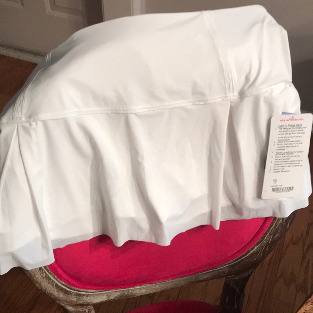 Lululemon Lost in pace skirt NWT Size 12